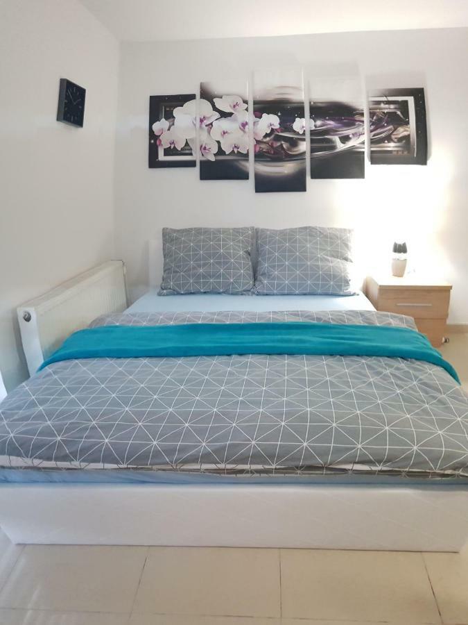 ביטום Apartamenty Rest Studio Self Check-In 24H מראה חיצוני תמונה
